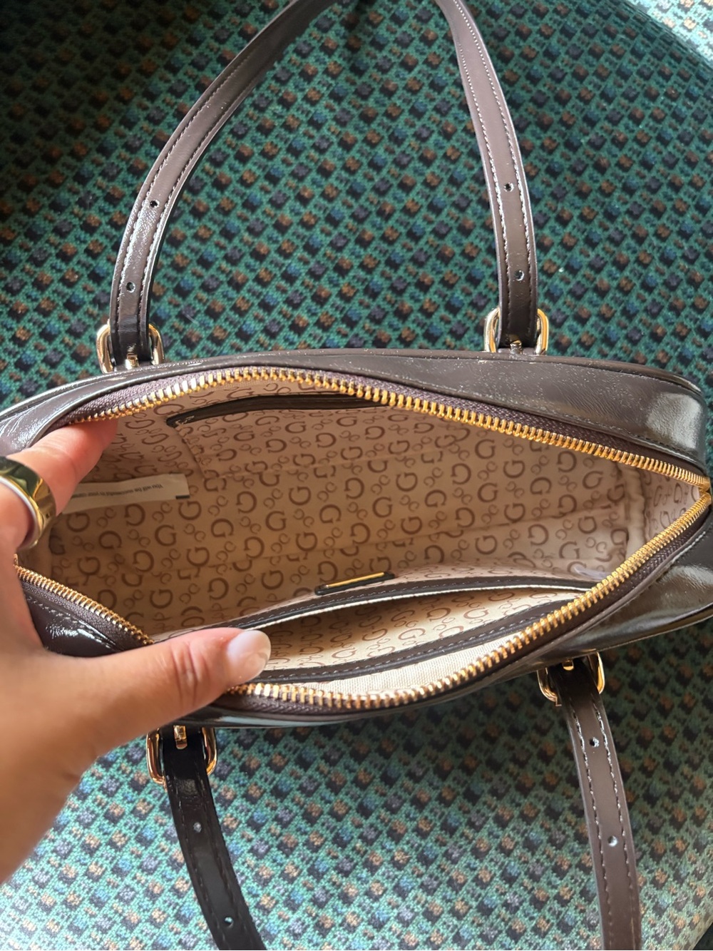Guess Shoulder Bag - Picture 3 of 3